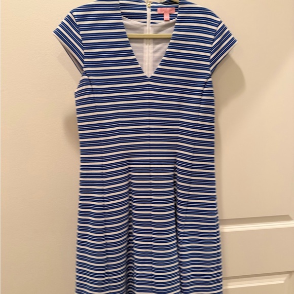 Lilly Pulitzer Dresses & Skirts - Lilly Pulitzer Blue and White Striped Casual Dress